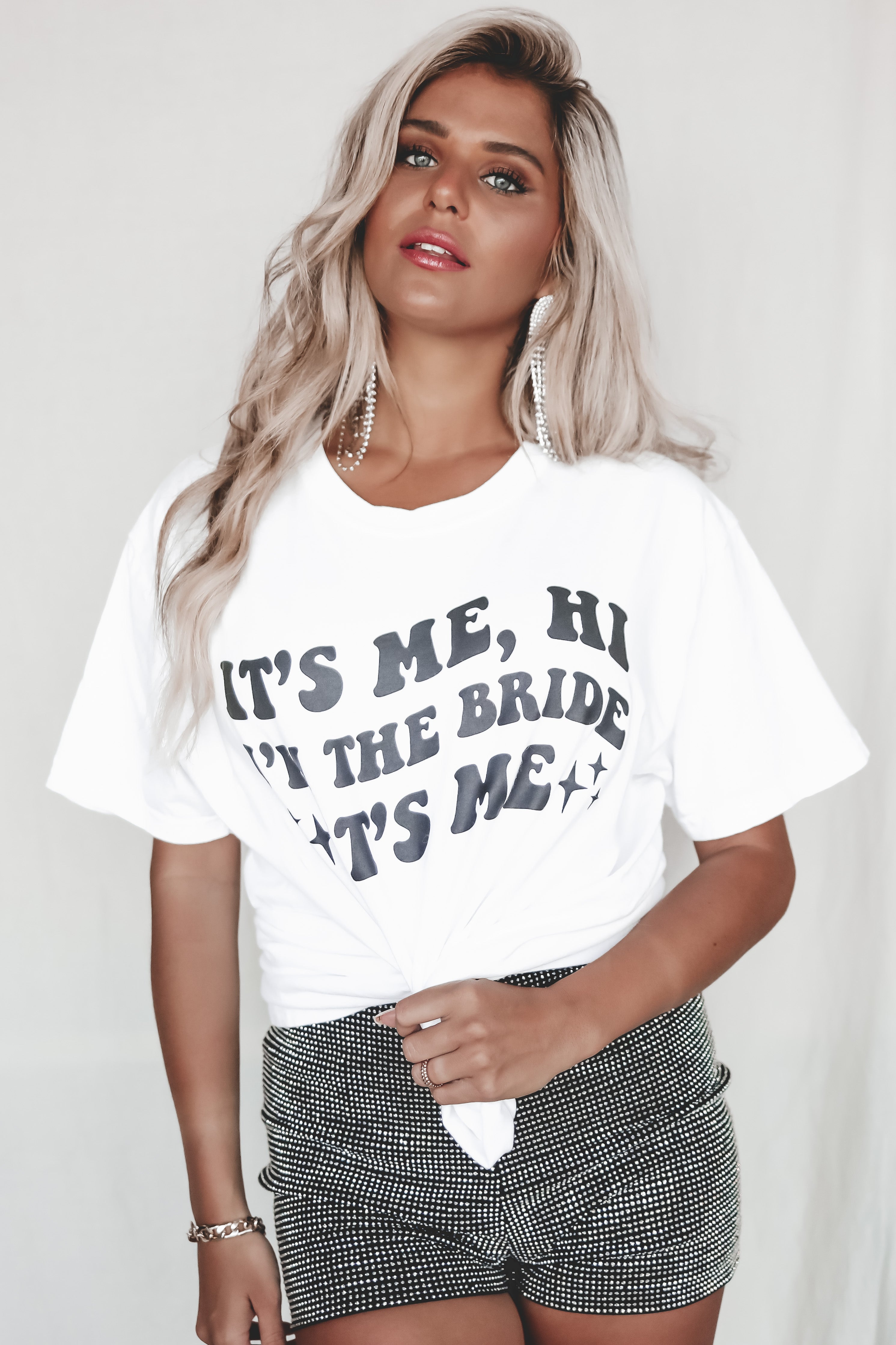 It's Me I'm The Bride Graphic Tee