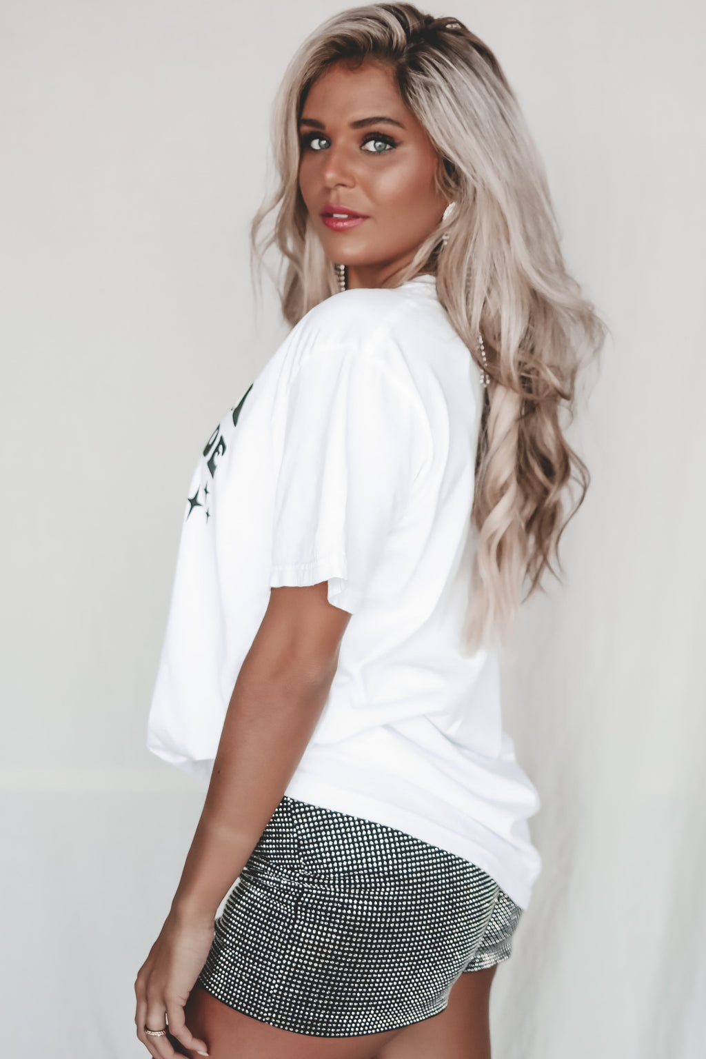 It's Me I'm The Bride Graphic Tee